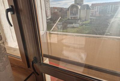 Apartament cu 2 camere decomandat în Carpați 2 - 6