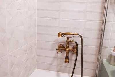 Apartament cu 3 camere semidecomandat, mobilat în Tomis II - 19