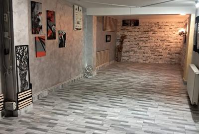 Casă individuală cu 12 camere cu Canalizare în P-ța Muncii - 1