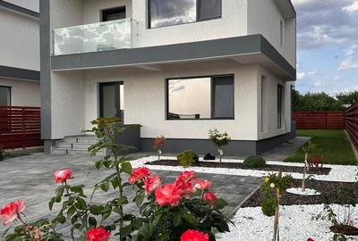 Casă cu 4 camere în Mărăcineni - 6
