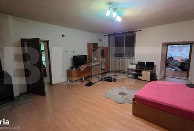 Casă cu 4 camere în Central