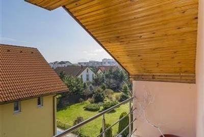 FILM ! Pe armonia a 1.100 mp teren/ gradina, Vila galanta,cu 3 apartamente disti - 27