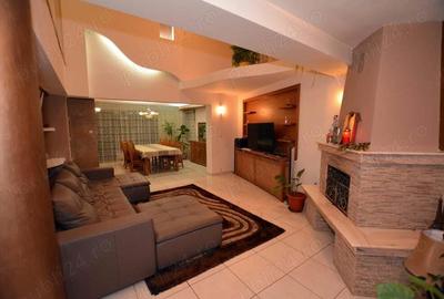 Casă cu 6 camere cu Teren 680 Mp în Găvana