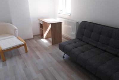 Apartament cu 3 camere decomandat în Tractorul - 5