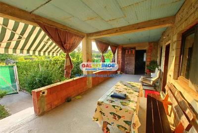 Ocazie! Vila spatioasa la rosu, langa padurea Odoreanu - doar 160.000E - 2