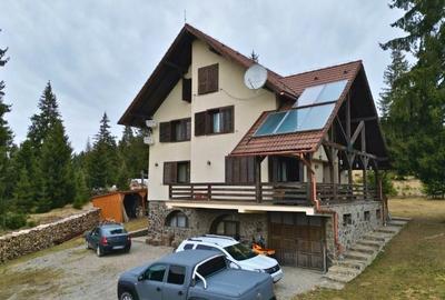 Casă individuală cu 10 camere cu Canalizare în Comandău - 20