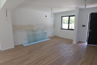 Duplex cu 4 camere cu Canalizare în Giulești - 27