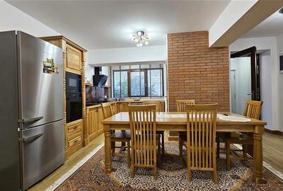 Casă cu 5 camere cu Teren 534 Mp în Central - 10