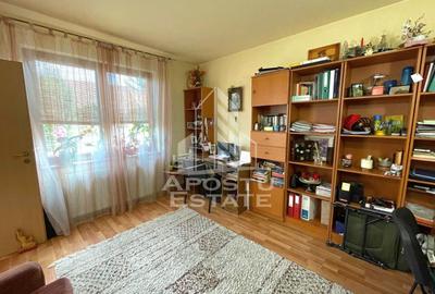 Casa individuala cu 7 camere,3 bai si garaj, P+1, zona Aradului - 13