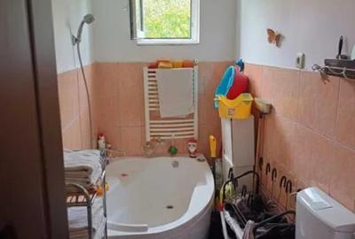 Apartament cu 2 camere nedecomandat, mobilat în George Enescu