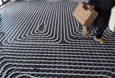 Casă cu 4 camere în Vânători - 2