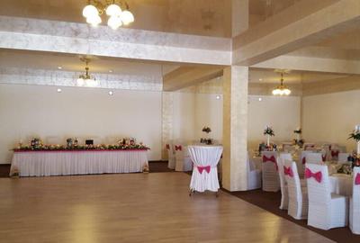 Afacere la cheie! 2 sali evenimente+ apartament 220mp, Siret - 11