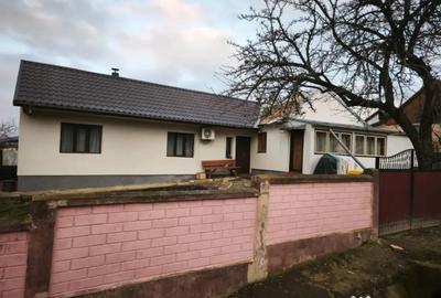 Casă cu 3 camere cu Teren 900 Mp în Central - 10