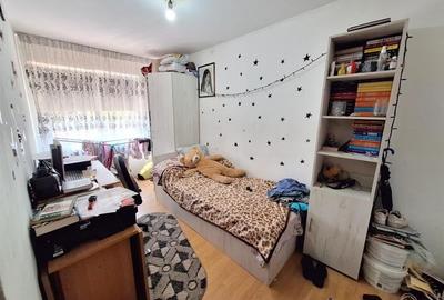 Apartament 3 camere, etaj 3/ 4, zona Bazinul de Inot Bacau - 6