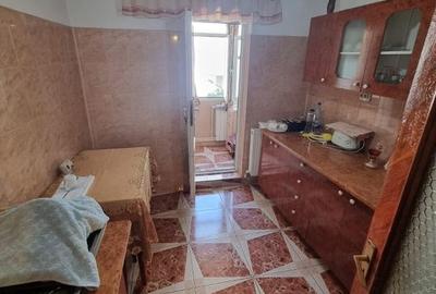 Complex Dacia-apartament 2 camere decomandat cu gaze - 8