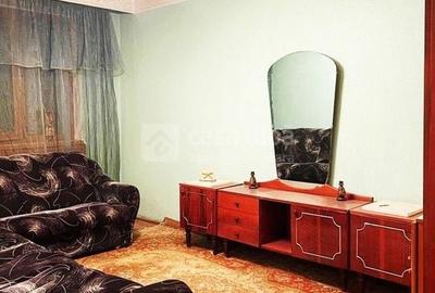 Blv. Poitiers - 3 camere decomandat, doua bai, etaj 1+2, bloc 1989 Blv. Poitiers - 3 camere decomandat, doua bai, etaj 1+2, bloc 1989 - 3