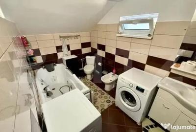 Casă cu 5 camere cu Teren 336 Mp în Central - 1