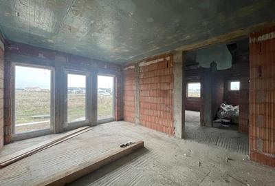 Duplex cu 3 camere cu Canalizare în Urseni - 4