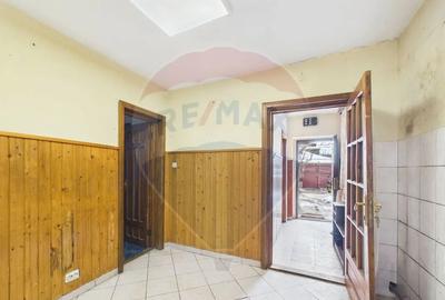 Casă cu 4 camere cu Teren 227 Mp în Ferentari - 11