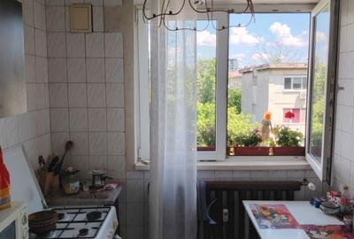 Apartament cu 3 camere semidecomandat în Drumul Taberei - 6