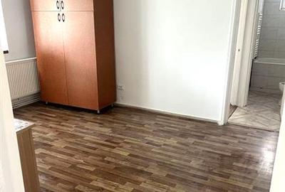 Apartament cu 2 camere semidecomandat, mobilat în Centrul Civic - 1