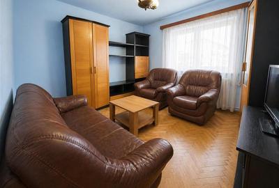 Apartament cu 3 camere decomandat, mobilat în Hipodrom 4 - 5