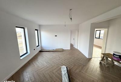 Casă cu 4 camere în Valea Ursului - 9