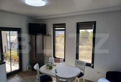 Casă cu 4 camere cu Teren 940 Mp în Unirea