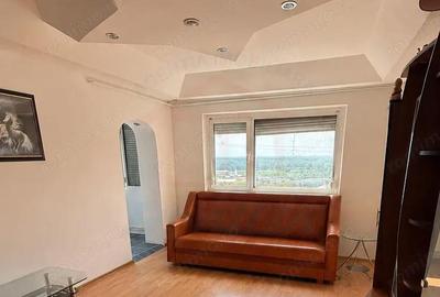 Apartament cu 2 camere decomandat în Micro 20 - 3