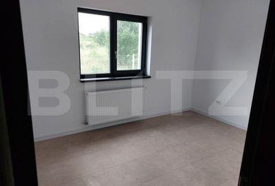 Apartament 3 camere, 74 mp, 2 bai, boxa, zona Sidney - 2