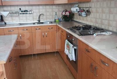 Doua Case + 2 Spatii Comerciale, 440 mp Utili – pe Str. Libertatii! - 18