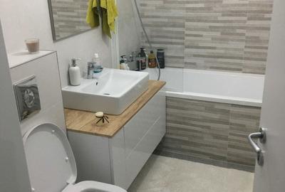 Apartament cu 2 camere decomandat în Tractorul - 4