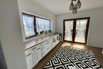 Casă cu 2 camere cu Teren 1400 Mp în Lăpuș - 6
