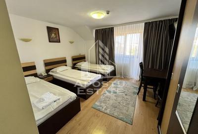 Spațiu comercial, de 674 mp, în Central - 12