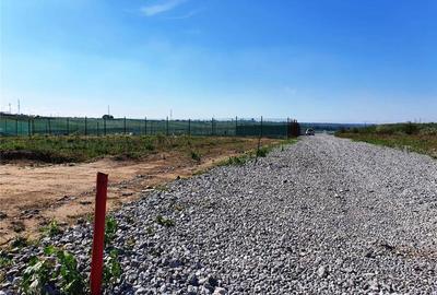 Teren de 873 mp, în Vânători - 3