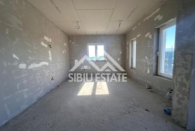 Duplex cu 4 camere cu Canalizare în Mohu - 14