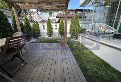 Apartament cu 3 camere în Jiului
