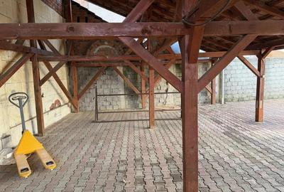 Casă cu 3 camere cu Canalizare în Central - 2