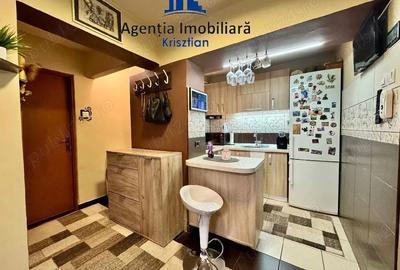 Apartament cu 2 camere decomandat în Micro 14 - 15
