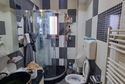 Casă cu 7 camere cu Teren 500 Mp în Central - 11