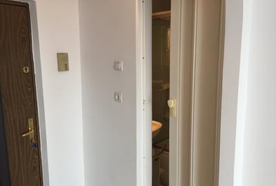 Garsoniera | Piata Sudului - Berceni | Proximitate metrou 5 minute | - 9