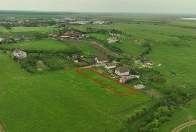 Teren Construcții intravilan de 1000 mp, în Leș