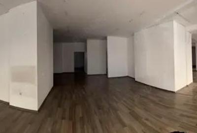 Spațiu comercial, de 398 mp, în Central - 1