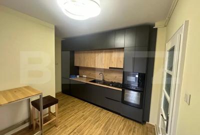 Apartament cu 4 camere decomandat în Titulescu - 17