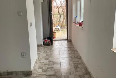 Casă individuală cu 3 camere cu Canalizare în Ultracentral - 11