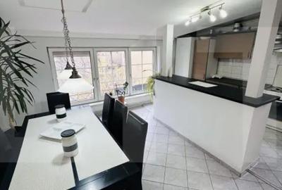 Apartament cu 5 camere în Central - 4