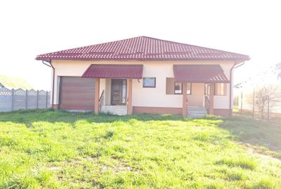 Casă cu 3 camere în Brăteștii de Jos - 6