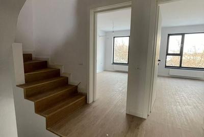 Casă cu 5 camere cu Canalizare în Est - 48