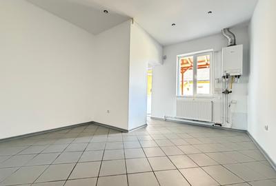 Spațiu comercial, de 55 mp, în Bălcescu - 11