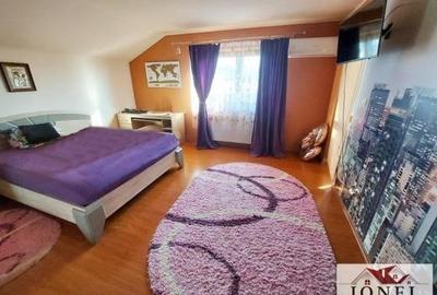 Casa de vanzare in Alba Iulia -800 mp teren - 4